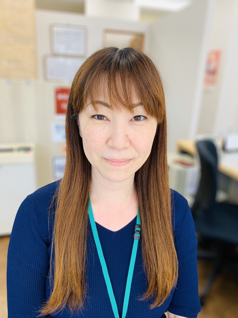 折原社員